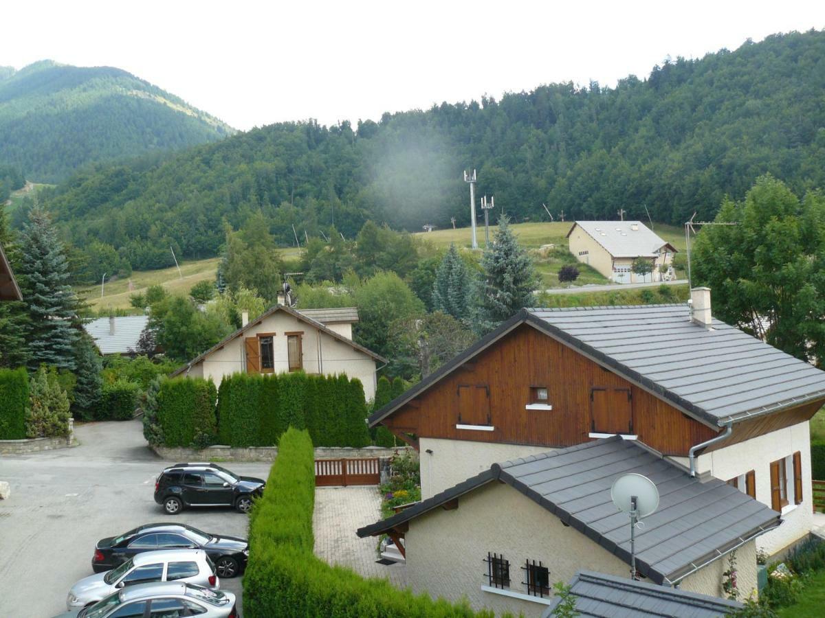 Les Serintes Saint-Leger-les-Melezes Zewnętrze zdjęcie